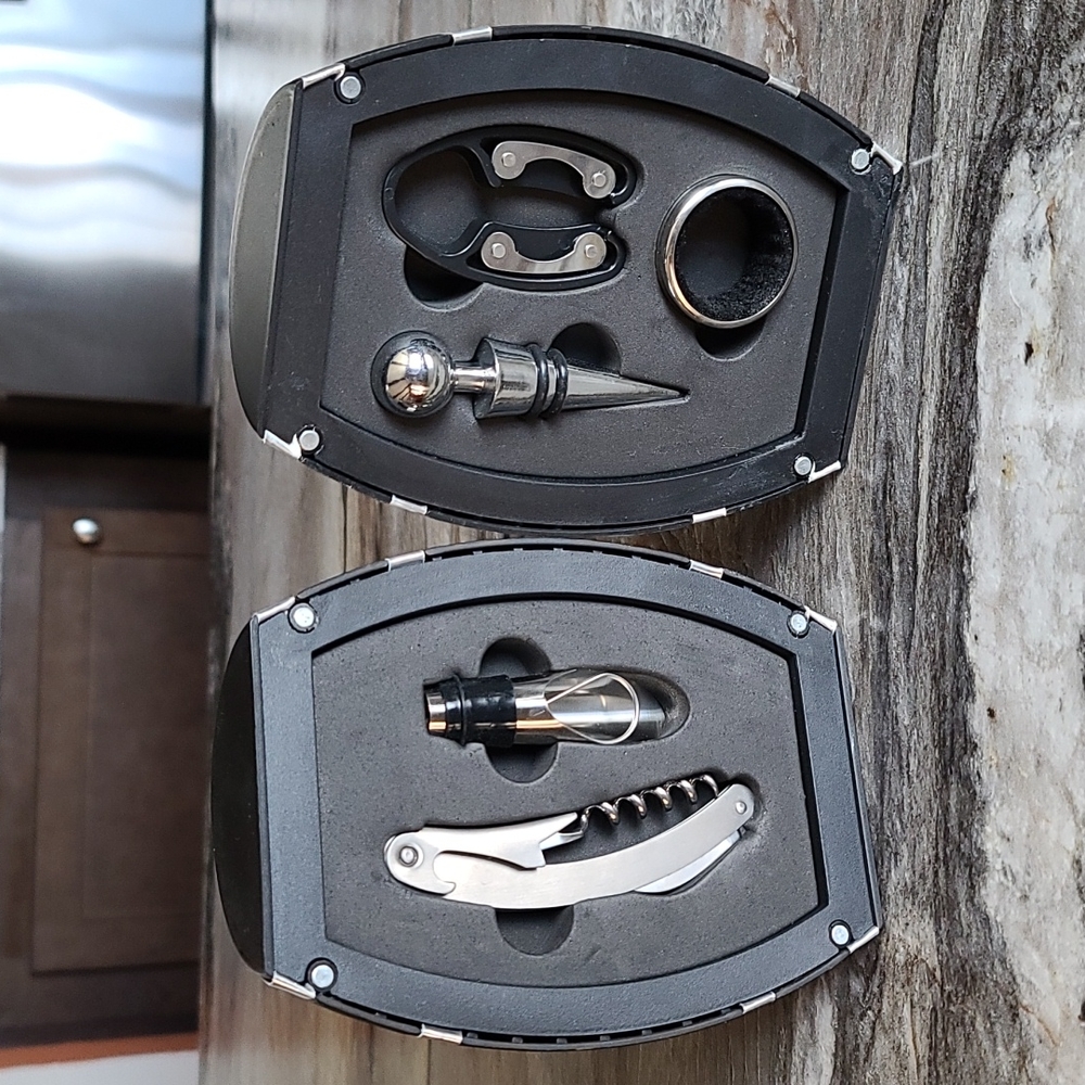 Wine bottle opener gift set